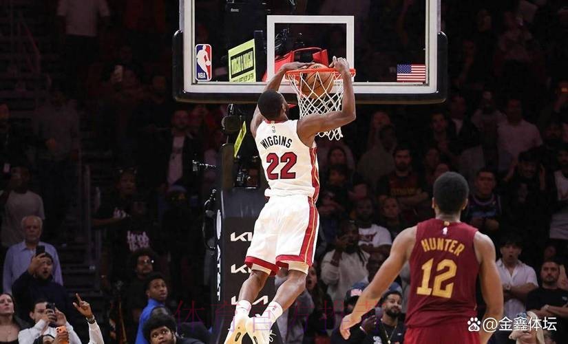 热火首发：米切尔、鲍威尔、威金斯、拉尔松、阿德巴约